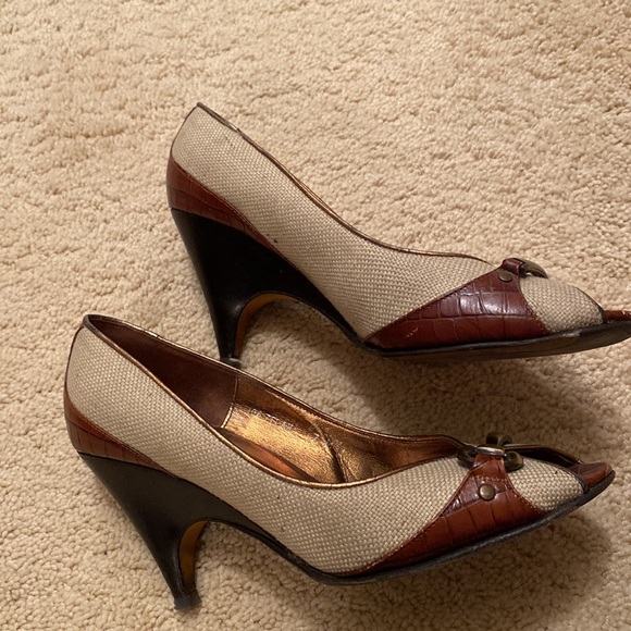 Donald j Pliner peep toe heels - Picture 2 of 5